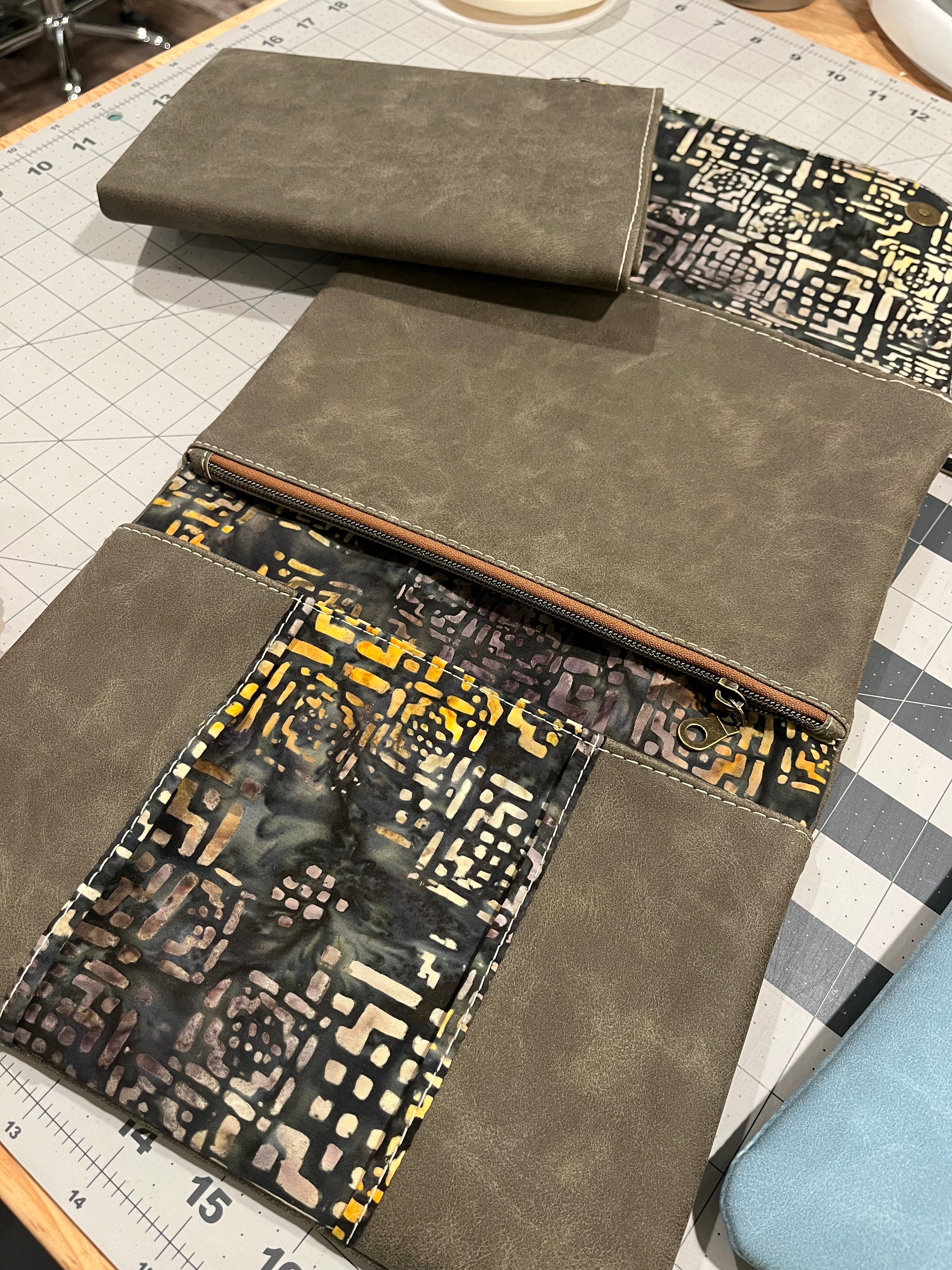 Custom Bag Clutch